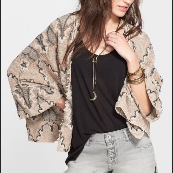 Free People butterfly sleeve kimono Medium